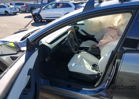 2024 Tesla Model 3 Performance All-Wheel Drive from USA, damaged, VIN 5YJ3E1ET1RF892538